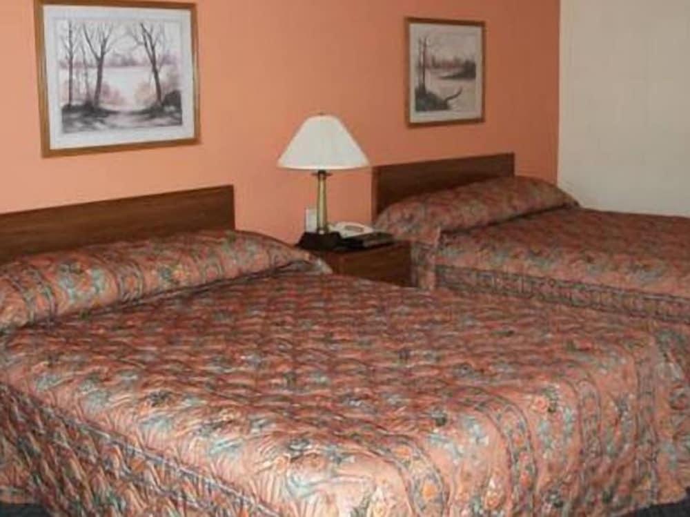 Lodi Valley Suites photo 7
