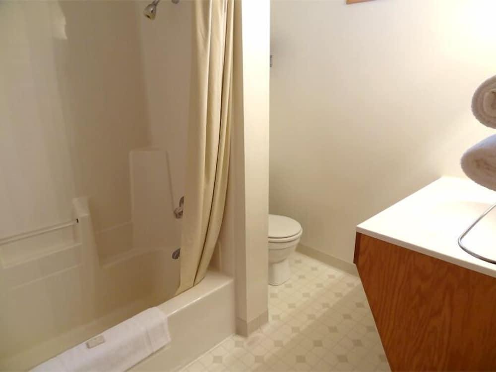 Cresco Motel photo 13