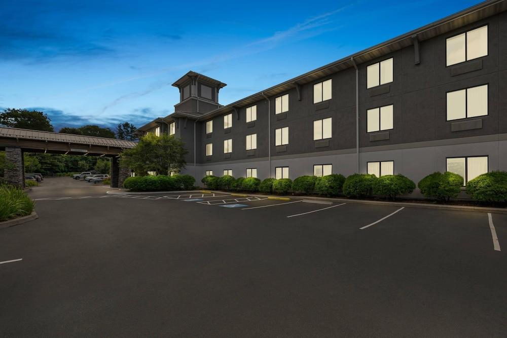 Sleep Inn Boone University Area photo 34