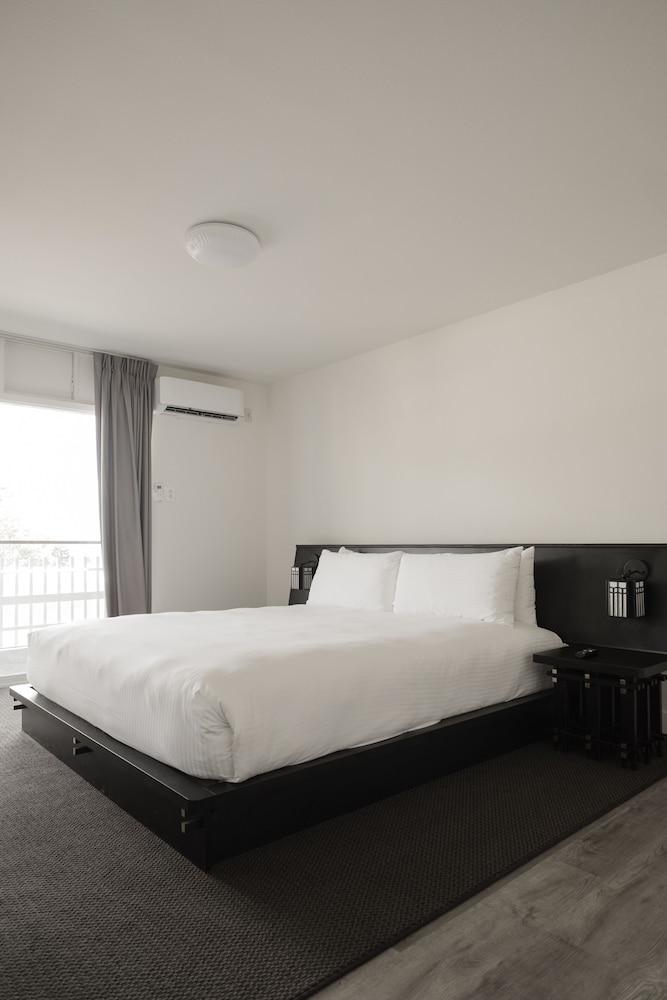 Hollywood Hills Hotel photo 19