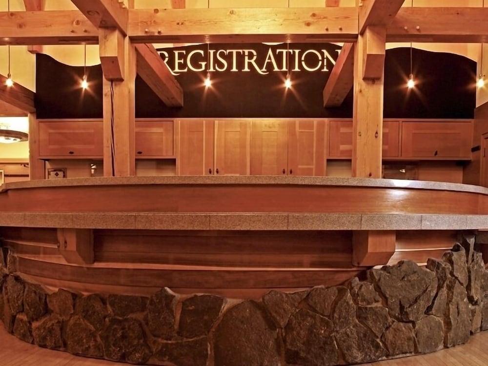 Old Faithful Snow Lodge & Cabins - Inside the Park photo 2