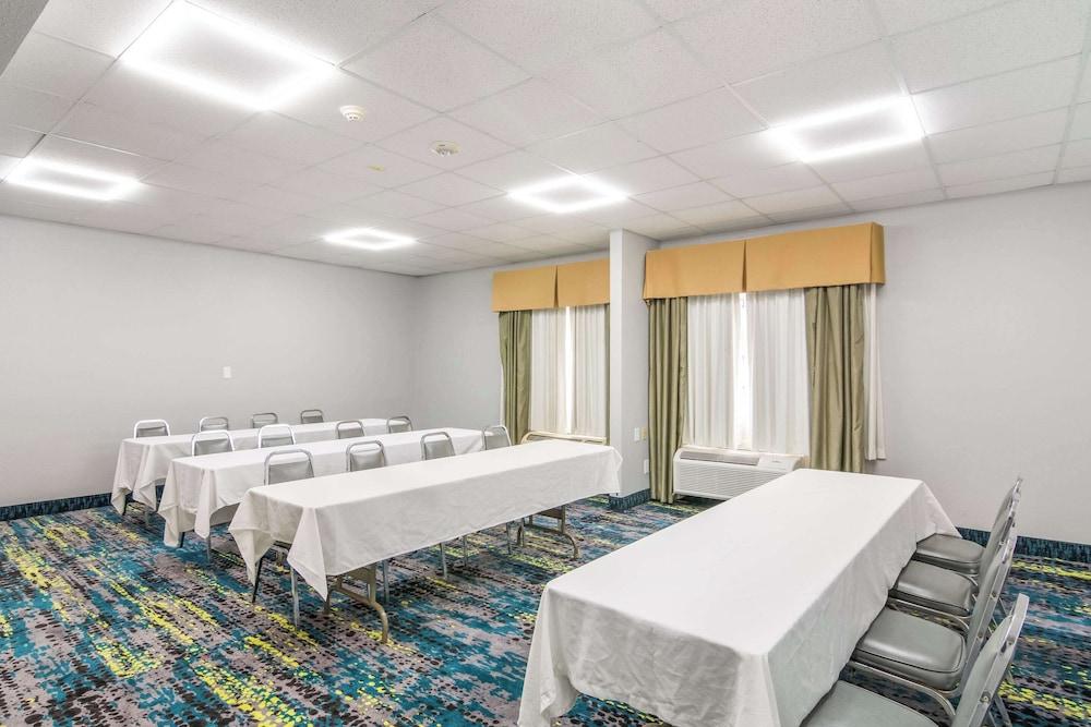Quality Inn Rochester West photo 46