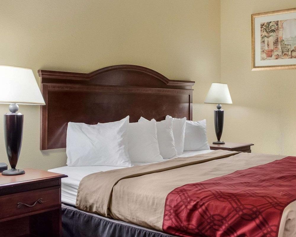 Econo Lodge Greenville photo 5