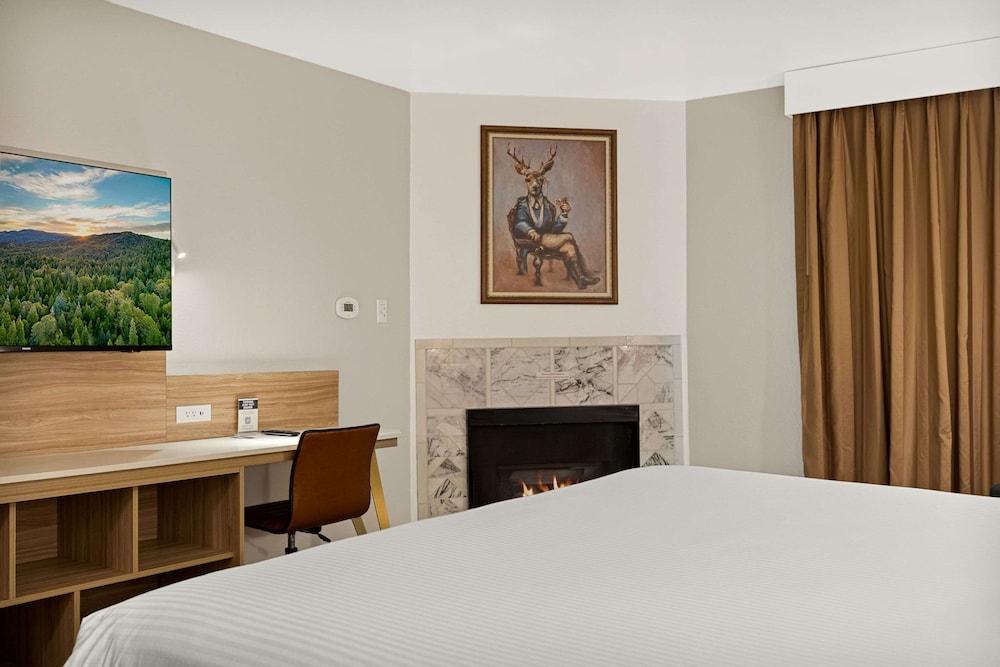 Chateau Big Bear Boutique Hotel, BW Signature Collection photo 48