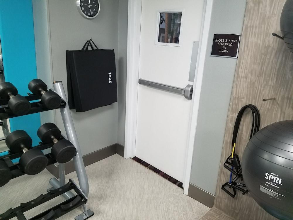 Crowne Plaza Virginia Beach Town Center by IHG photo 17