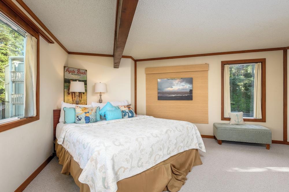 Little Creek Cove Beachfront Resort photo 17