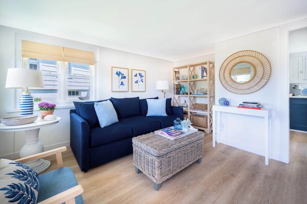 Marina Bay Cottages photo 33