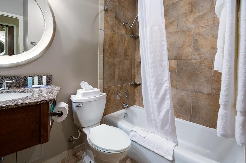 Cayuga Blu Hotel photo 5