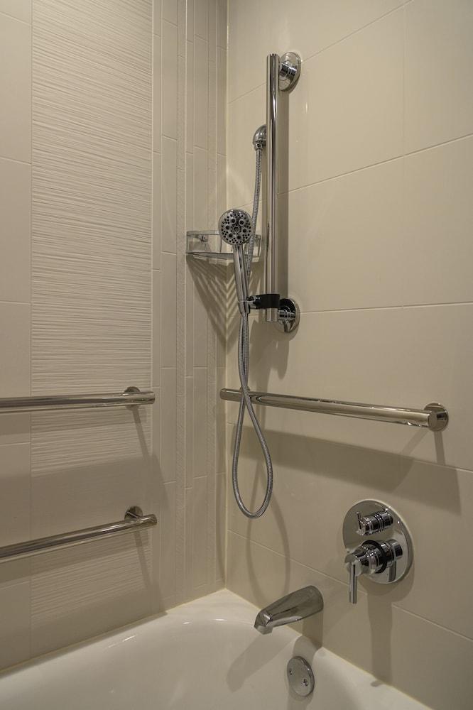 Hyatt Place Indianapolis / Fishers photo 22
