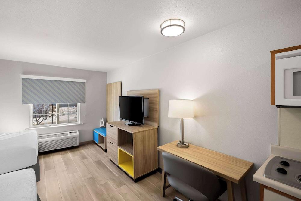 Birch Hill Suite Rochester – Med City photo 48