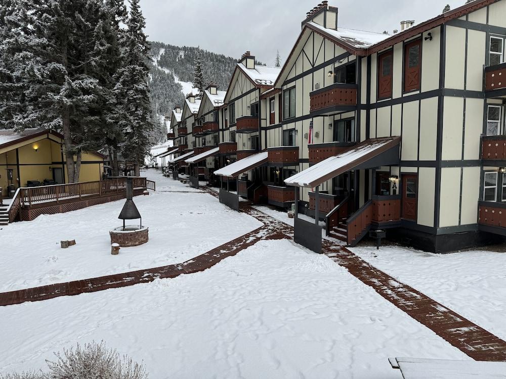 Auslander Condominiums — hotel in Red River