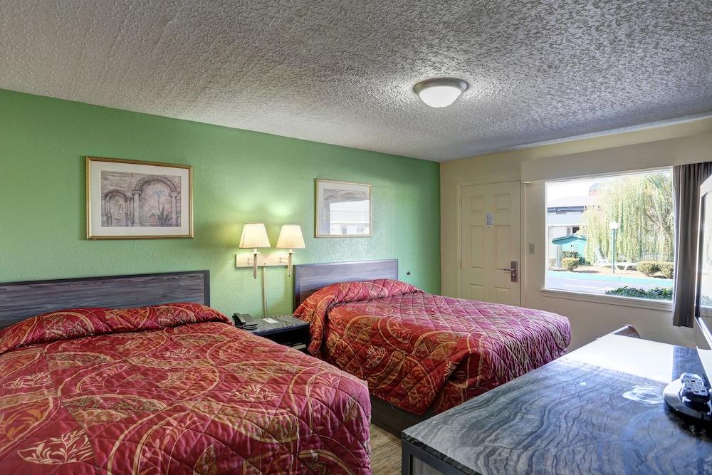 Drake Inn photo 9