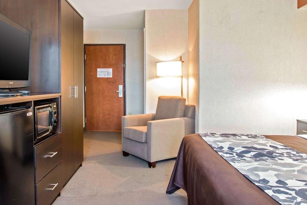 Sleep Inn & Suites Oregon - Toledo photo 16