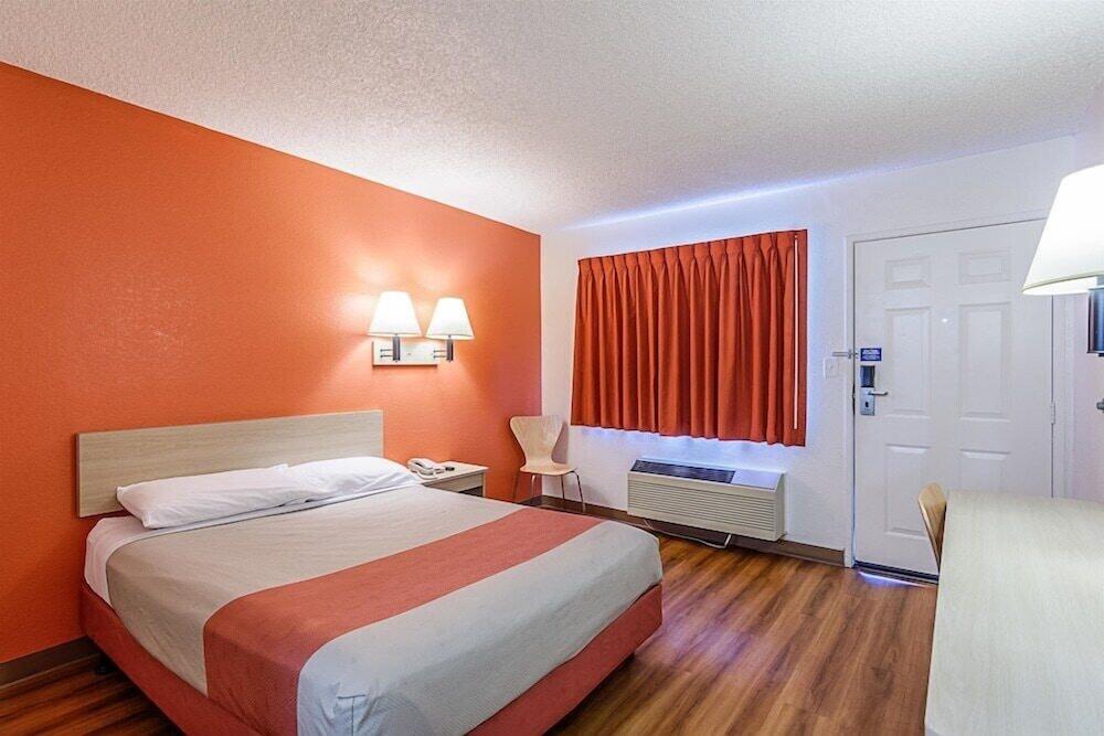 Motel 6 Modesto CA photo 20