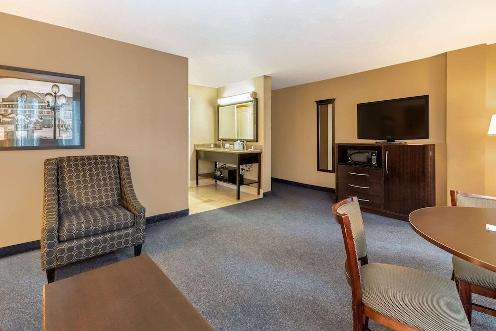 La Quinta Inn & Suites by Wyndham Seattle Downtown photo 15