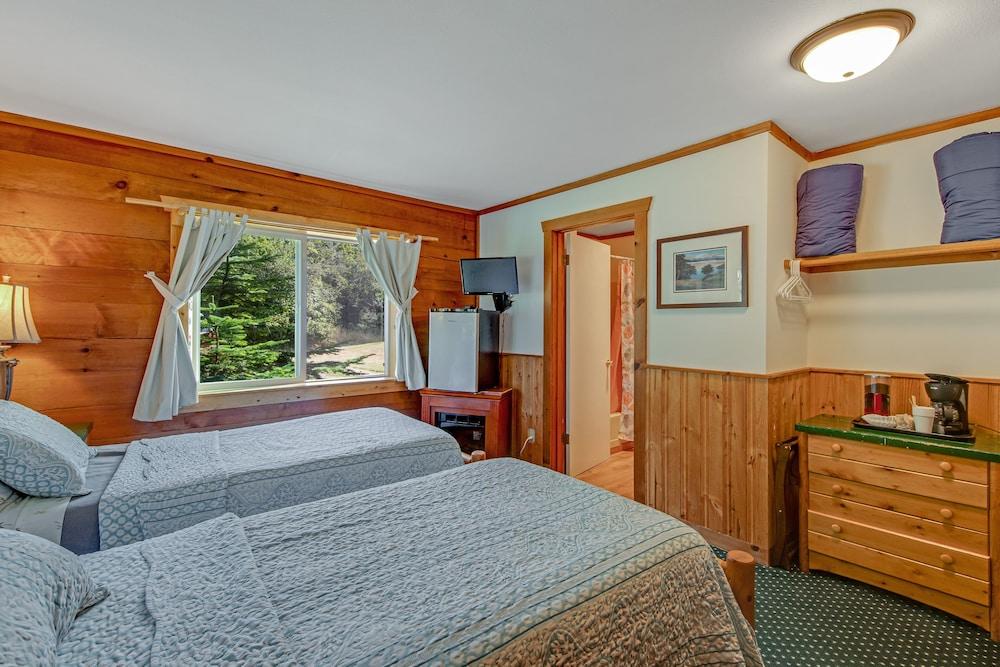 Deer Harbor Inn photo 90