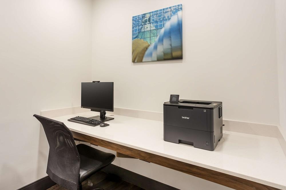 Best Western Plus Columbia Inn photo 35