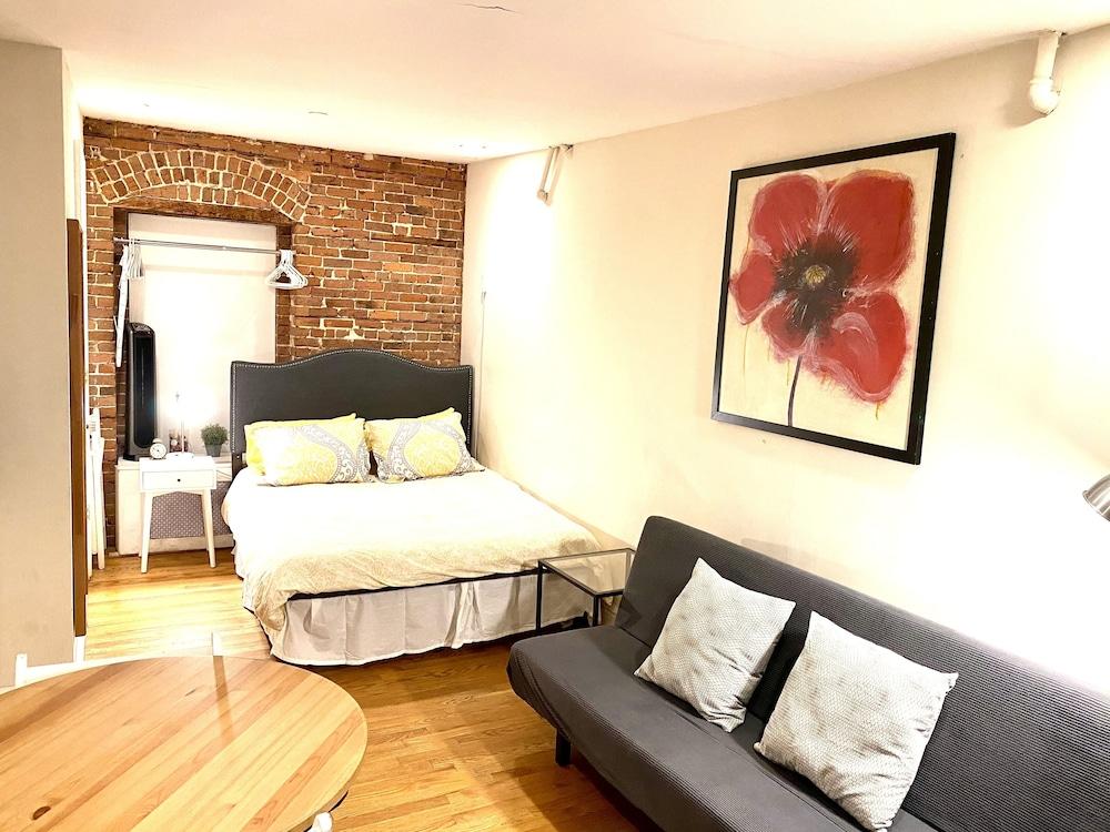 The Nomad Suites & Apartments photo 17