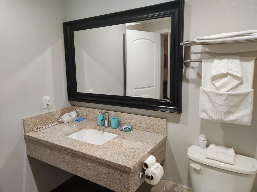 LYFE INN & SUITES by AGA - LAX Airport photo 16