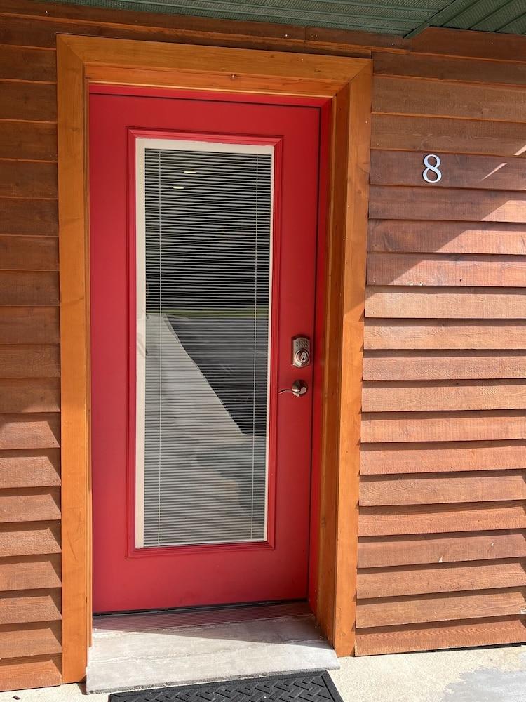 Tahquamenon Suites Lodging photo 35