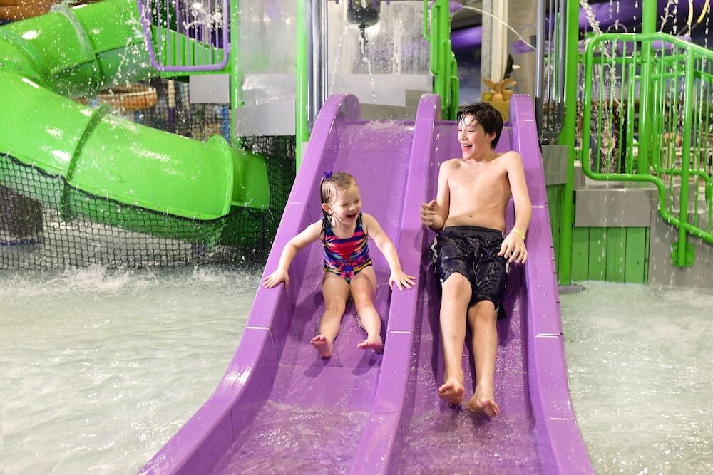 Metropolis Resort photo 38