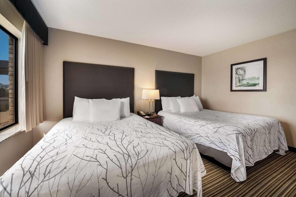 Best Western Park Oasis Inn photo 23