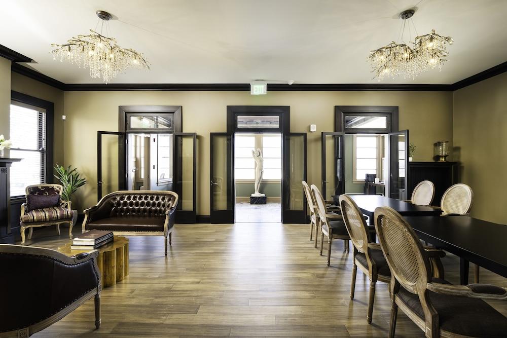 The Edward Hotel photo 29