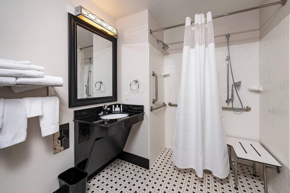 Fairfield Inn & Suites by Marriott Philadelphia Valley Forge/Great Valley photo 31