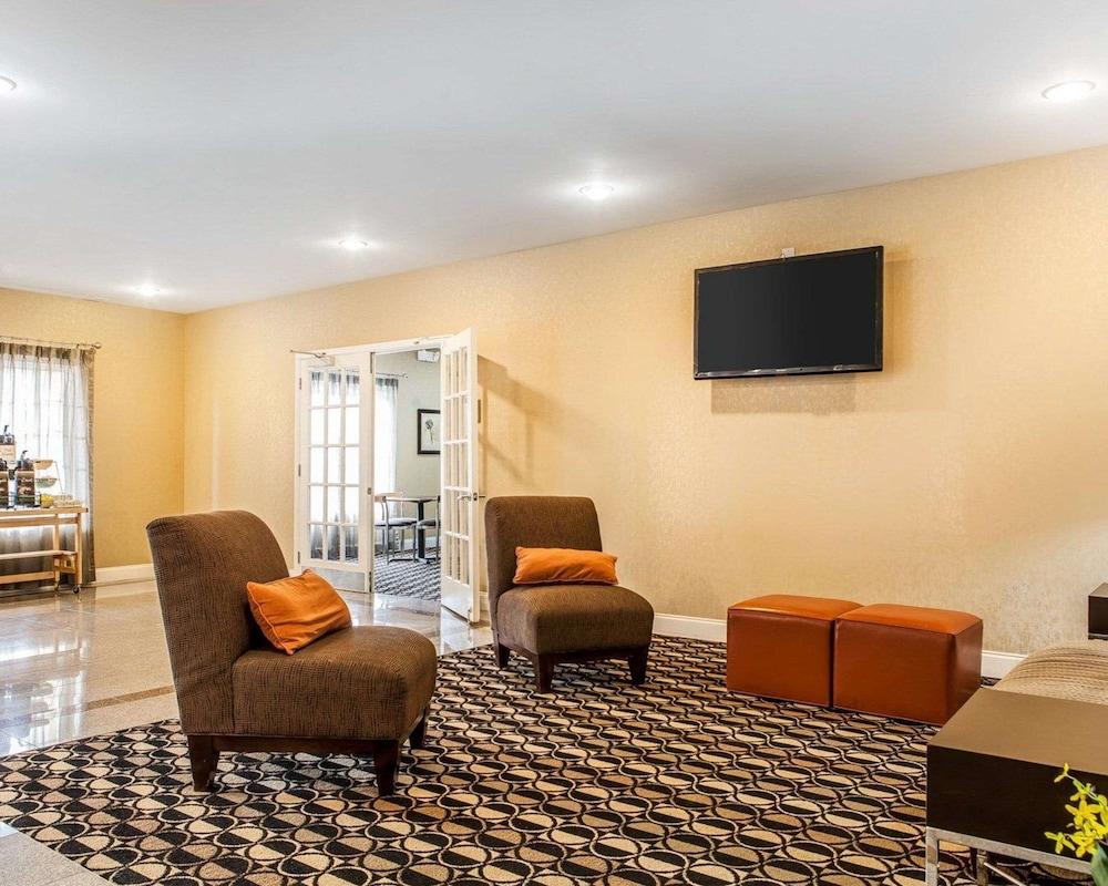 Quality Inn & Suites Bremen photo 4