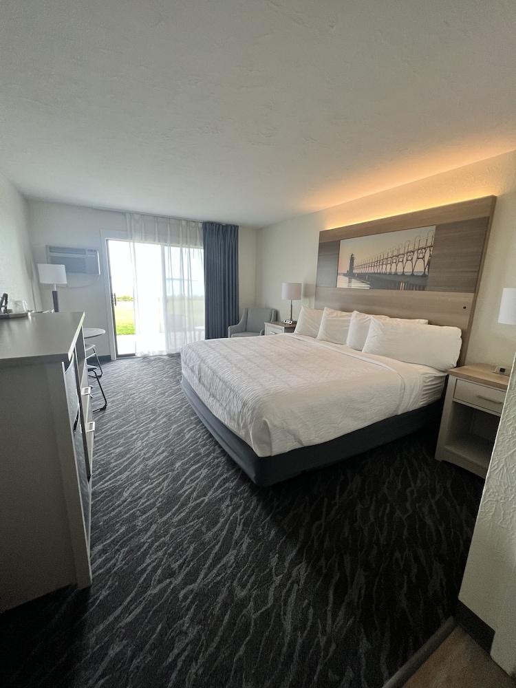 The Beach Haus Resort photo 3