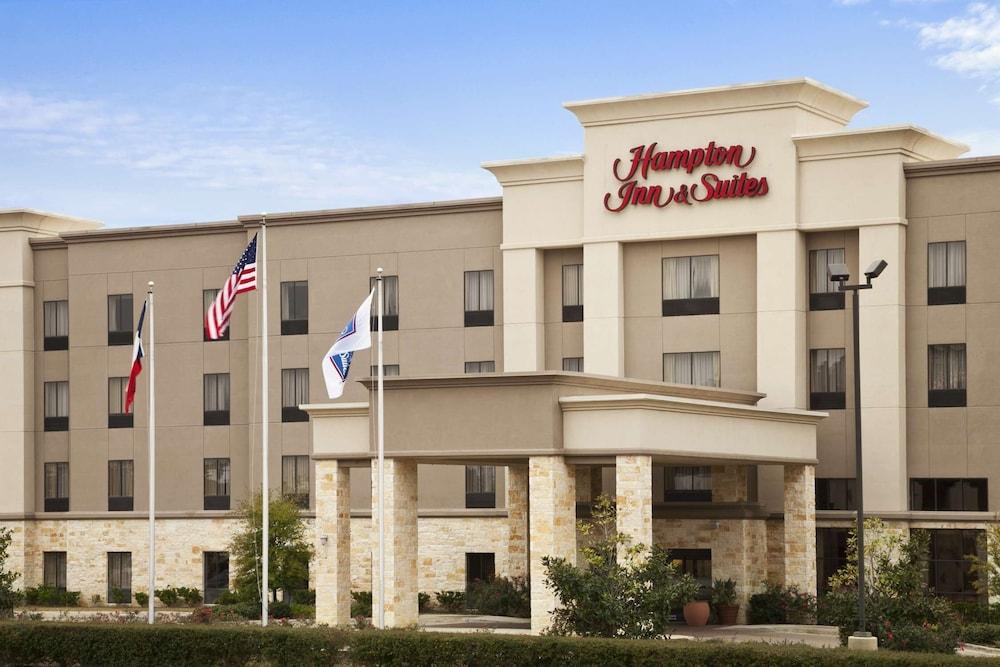 Hampton Inn & Suites Conroe - I-45 North photo 1