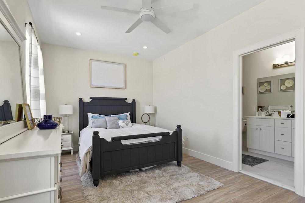 Seaport Oasis photo 37