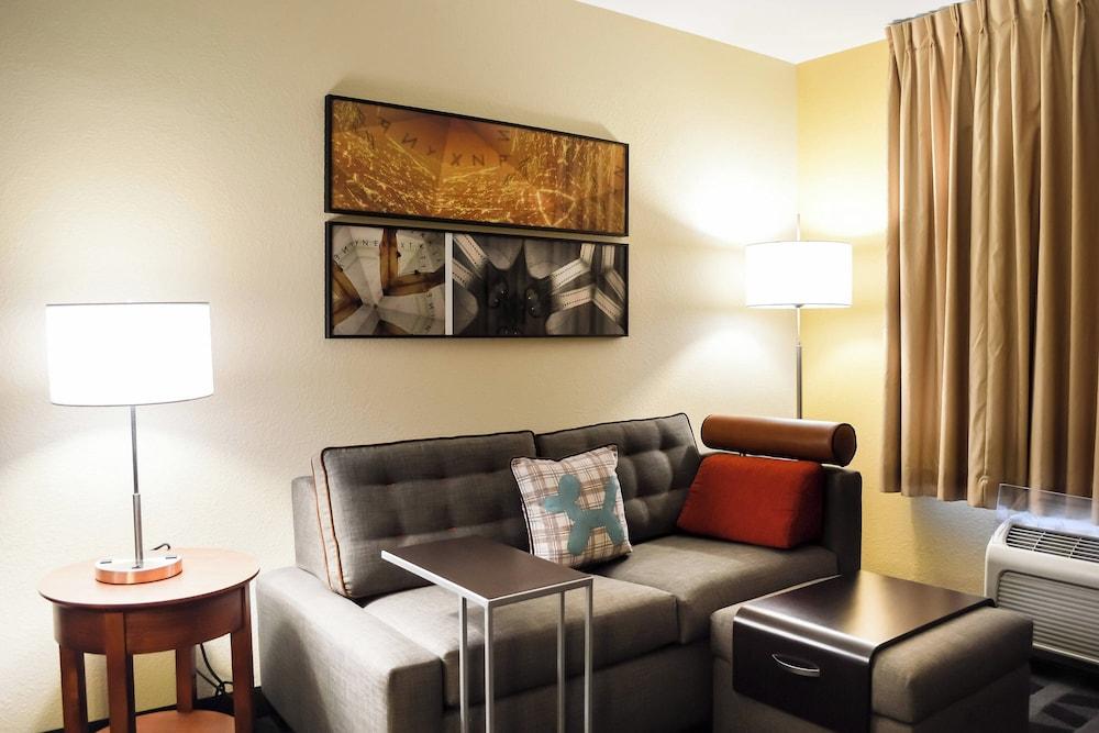 TownePlace Suites by Marriott Quantico Stafford photo 4