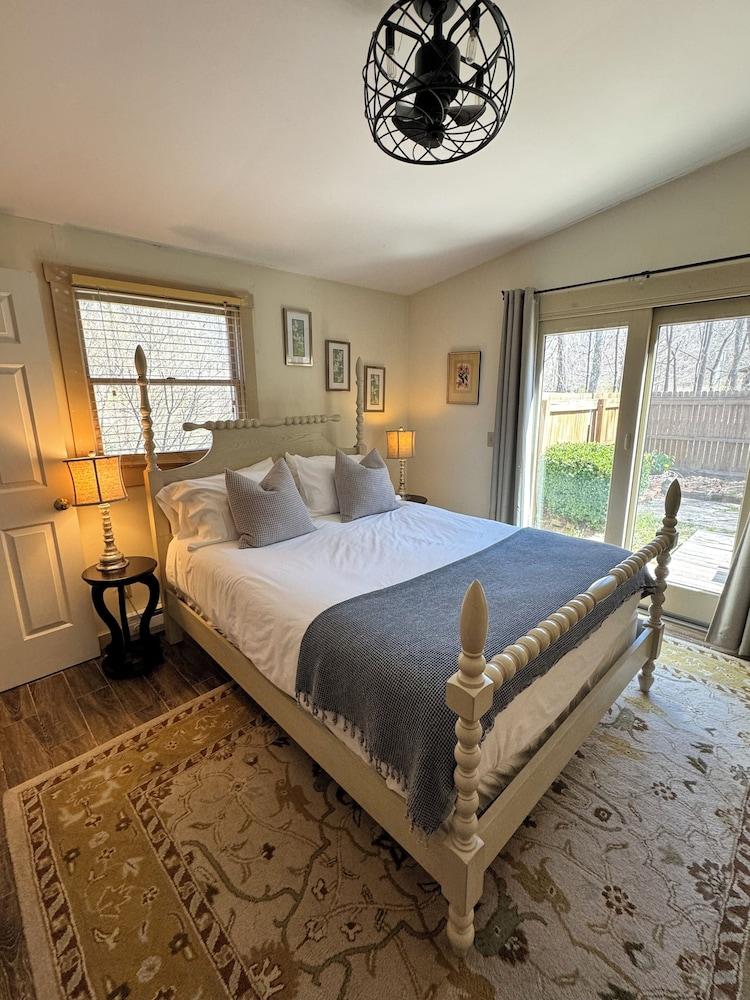 The Inn at Gristmill Square photo 29
