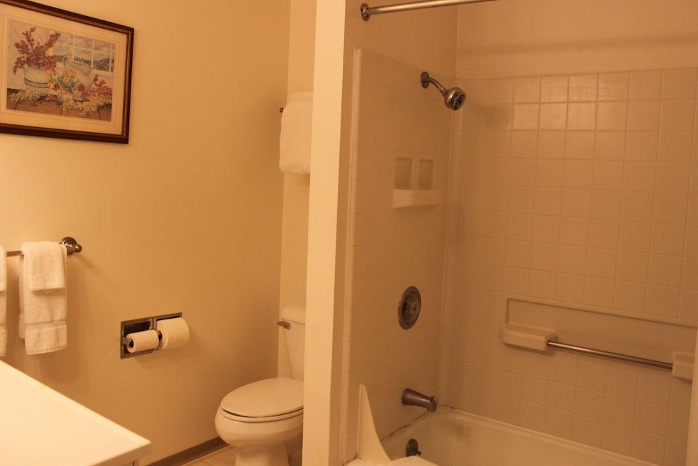Lopez Islander Resort photo 9