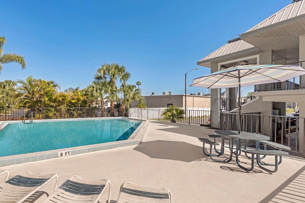 Red Roof Inn Kissimmee photo 34