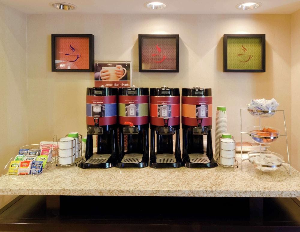 Hampton Inn & Suites by Hilton Miami-Doral/Dolphin Mall photo 36