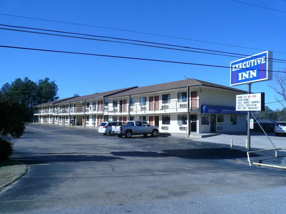 Executive Inn by OYO Kilgore North photo 26