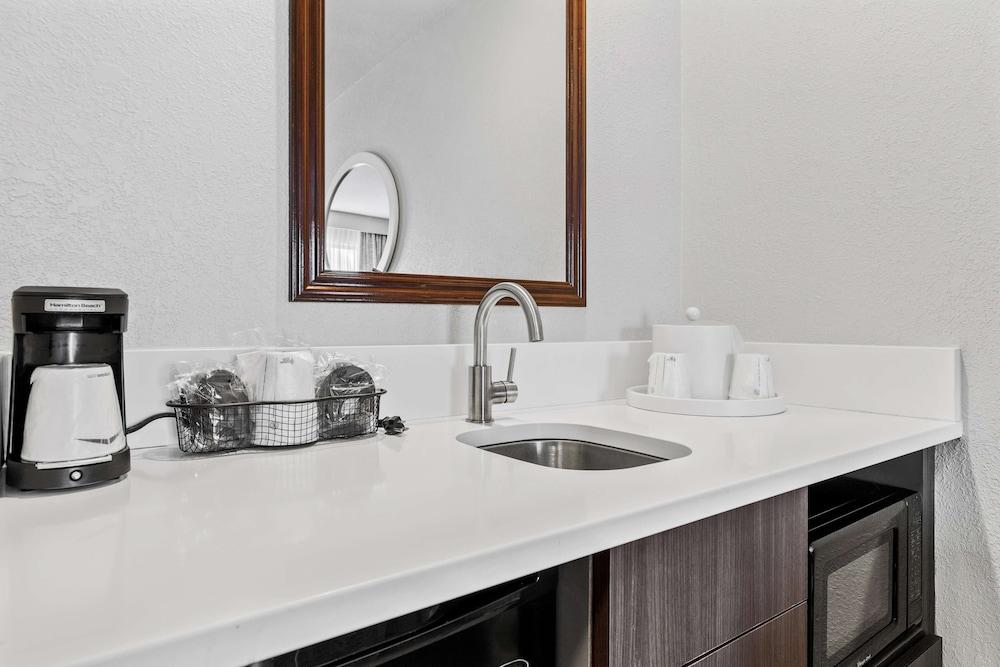 Hampton Inn & Suites Colorado Springs/Air Force Academy photo 46