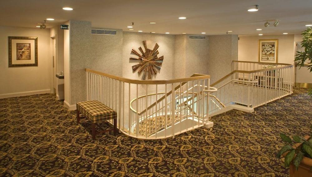 Ramada by Wyndham Nashville/Music Valley photo 11