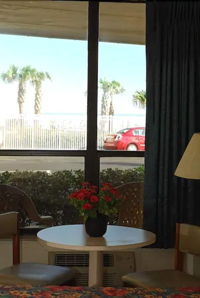 Ambros Daytona photo 13