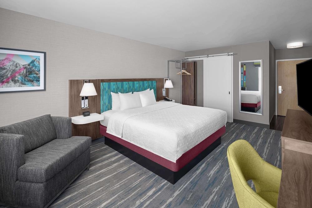 Hampton Inn & Suites Orem photo 25