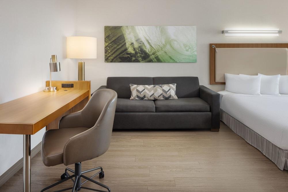 SpringHill Suites by Marriott Orange Beach photo 10