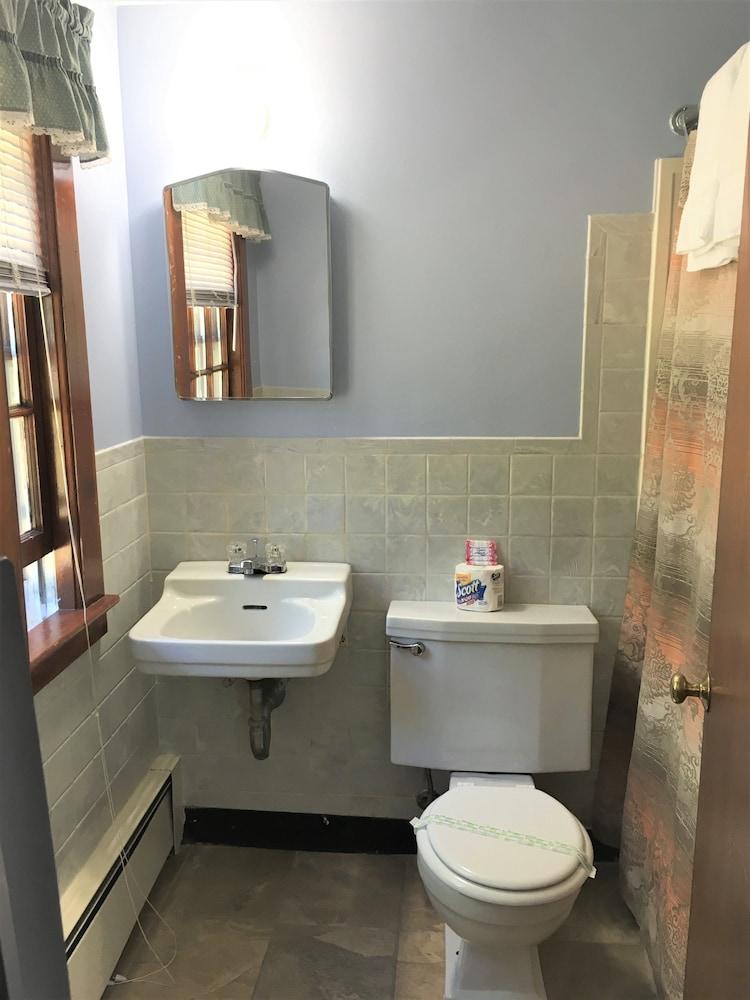 Bass River Motel photo 36
