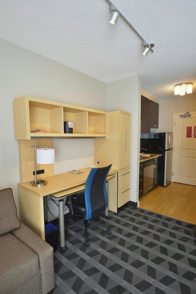 TownePlace Suites Williamsport photo 14