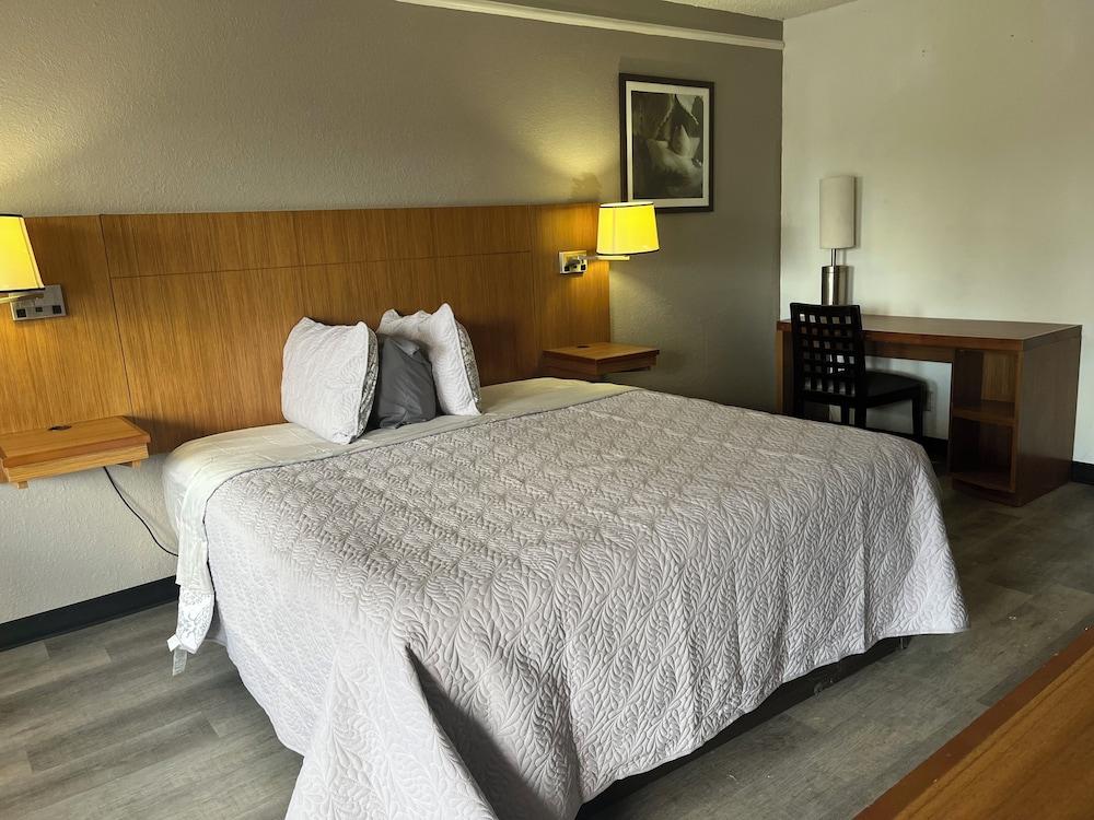 GO2 Inn & Suites by Relianse photo 5