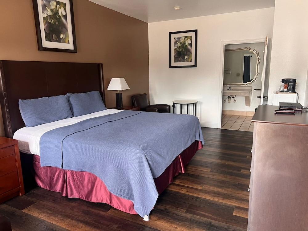 Budget Inn By OYO San Augustine photo 15