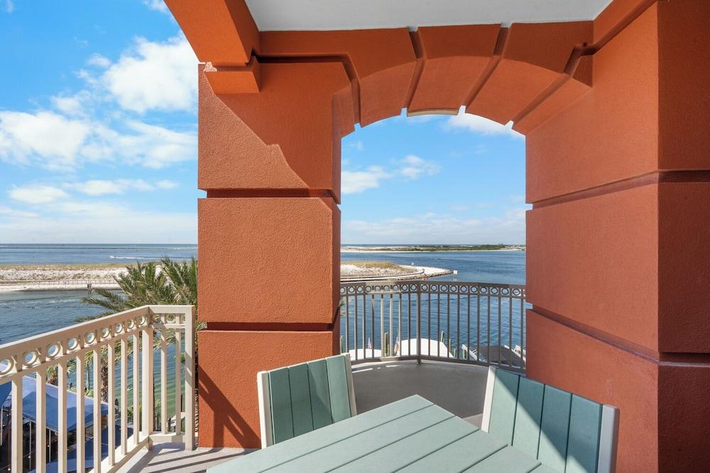 Harbor Suites at Harborwalk Village photo 9
