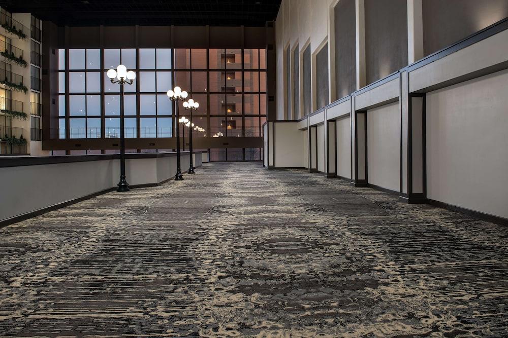 Embassy Suites Hotel Winston-Salem photo 6
