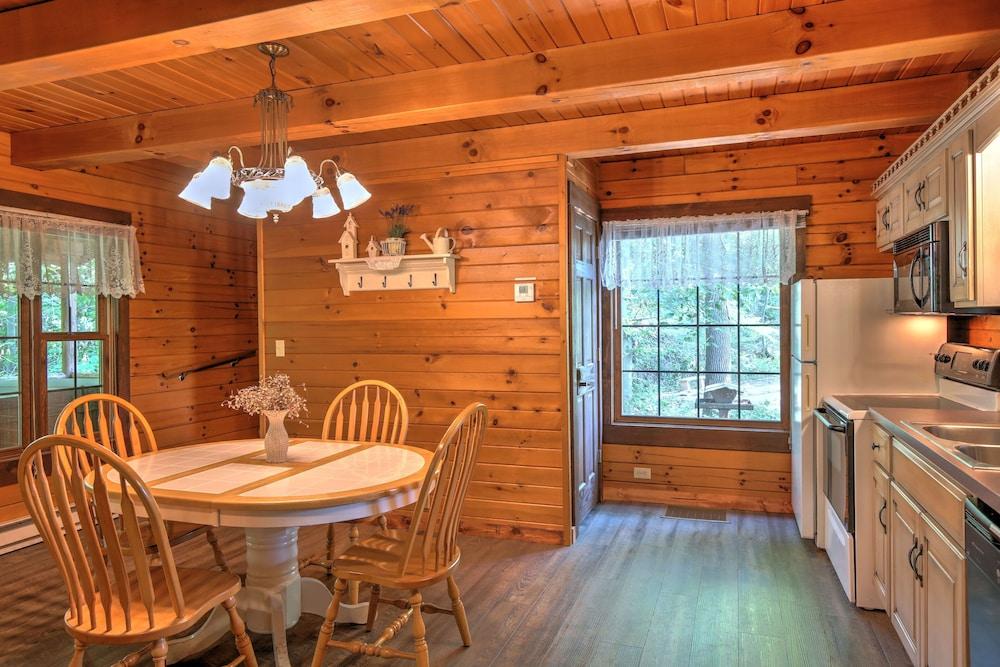 Cricket Hill Lodge & Cabins photo 67